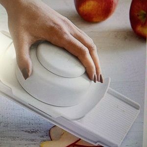 Pampered Chef Simple Slicer